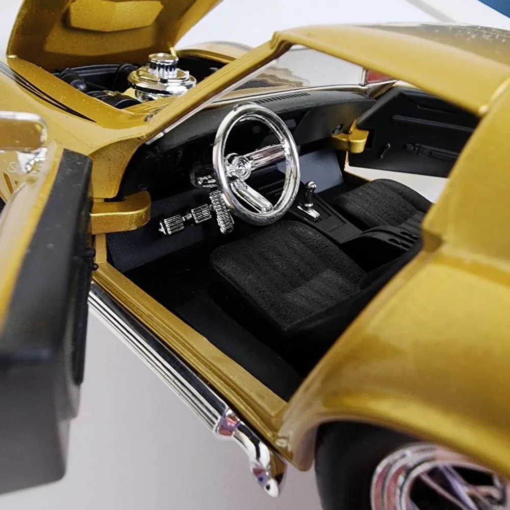 Jada Toys Corvette Stingray 1969 Scale 1/24 Diecast Car
